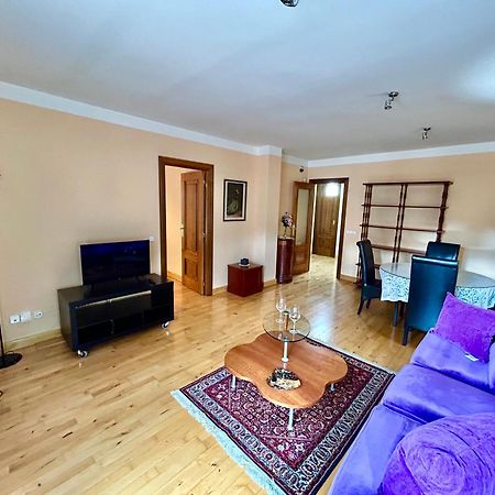 Vivienda Rectorado 2 Apartment Salamanca Luaran gambar