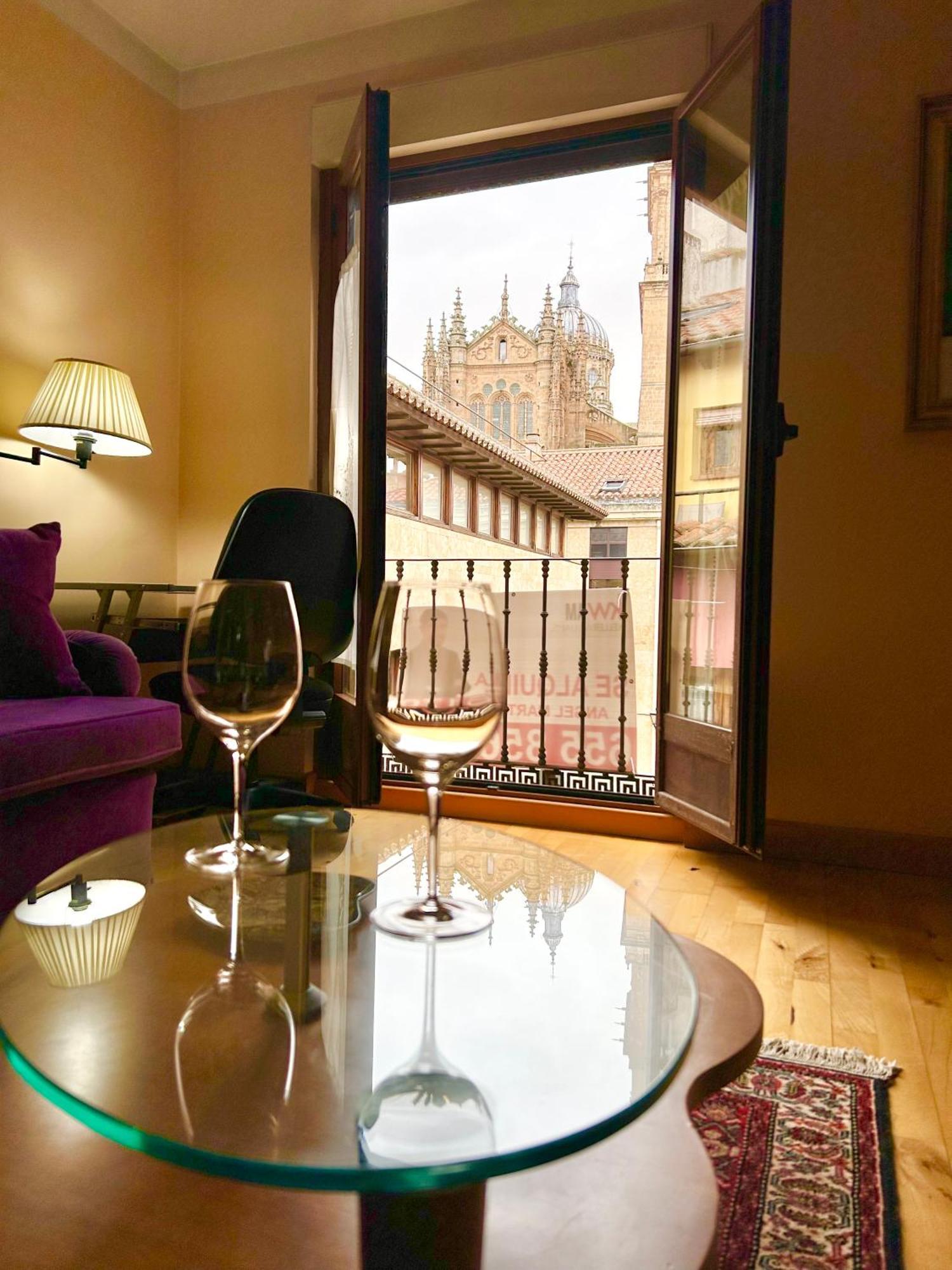 Vivienda Rectorado 2 Apartment Salamanca Luaran gambar