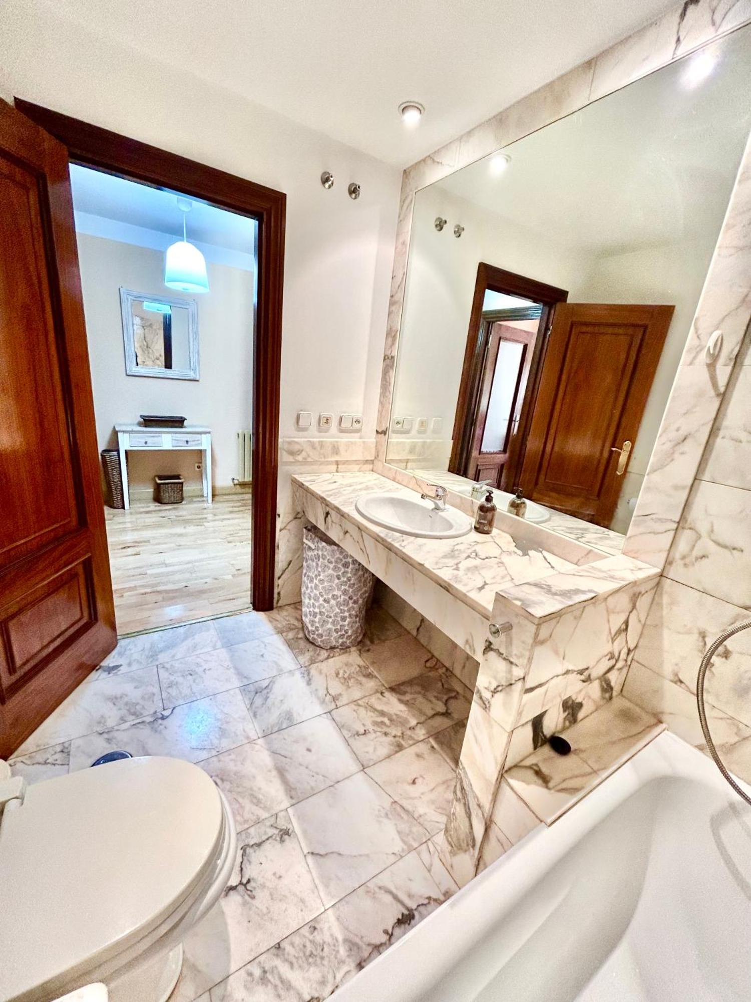 Vivienda Rectorado 2 Apartment Salamanca Luaran gambar